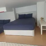 Hongdae Residence - 1Min From Hongik Uni Station Exit #1